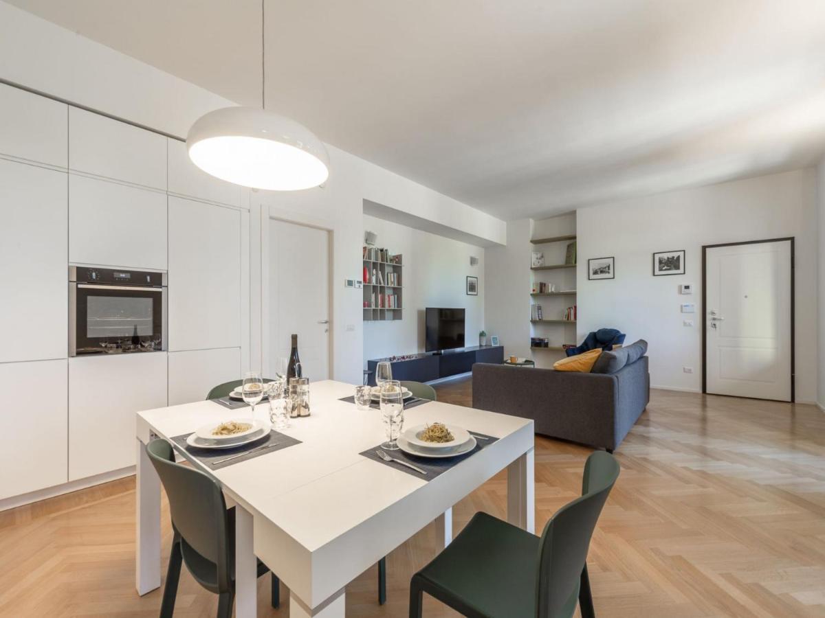 The Best Rent - Spacious Three-Bedroom Apartment With Terrace Milano Dış mekan fotoğraf