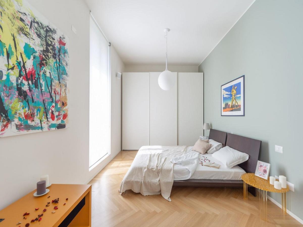 The Best Rent - Spacious Three-Bedroom Apartment With Terrace Milano Dış mekan fotoğraf