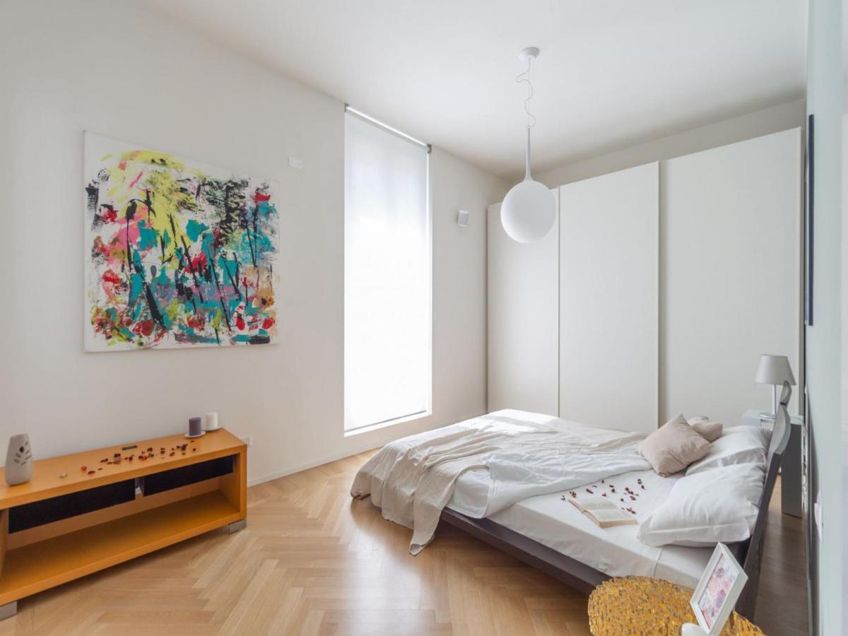 The Best Rent - Spacious Three-Bedroom Apartment With Terrace Milano Dış mekan fotoğraf